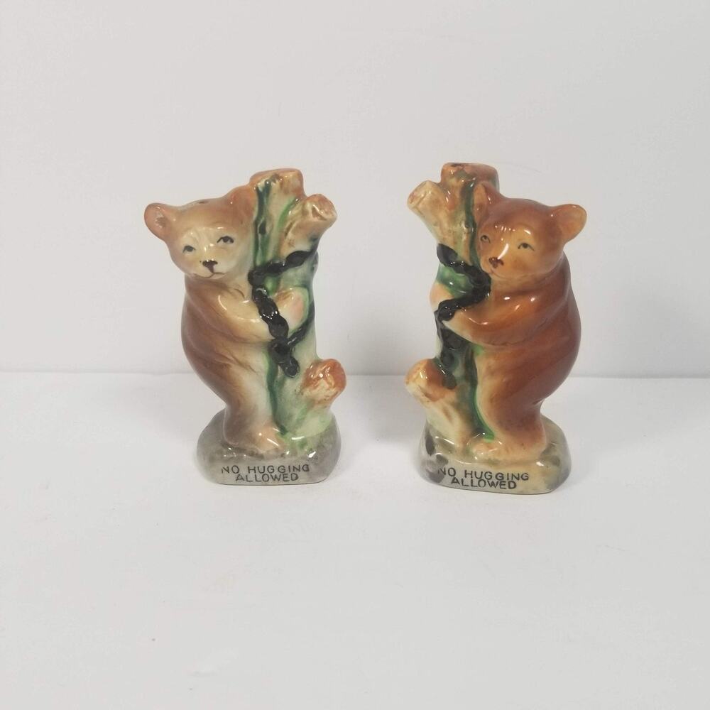 Vintage Salt Pepper Shakers Bears, No Hugging Allowed, Tree Trunk Bear